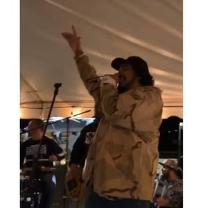 Meet your Posher, Uaia